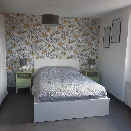 Apartment Nos Jours Heureux