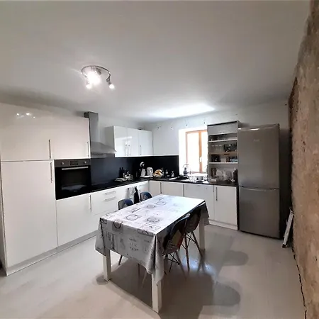 Nos Jours Heureux Apartment Barjac (Gard)